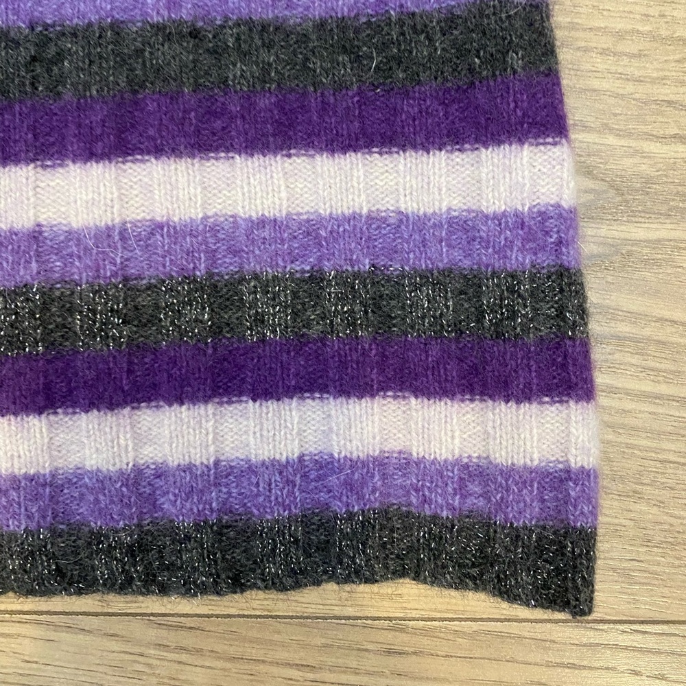 80% wool striped cropped sweater Size M EUC - Picture 8 of 11